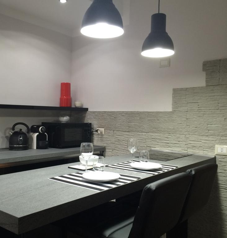 Kibilu - Via Confalonieri - Stazione Garibaldi - Zona Isola Milan Room photo